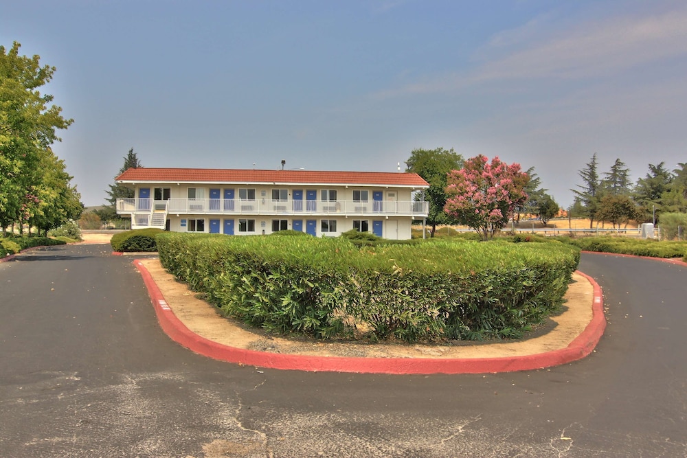 Motel6 Sacramento, CA - North 8/59