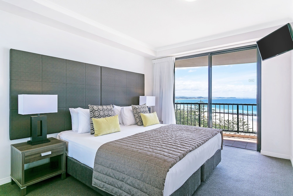Mantra Coolangatta Beach 23/63