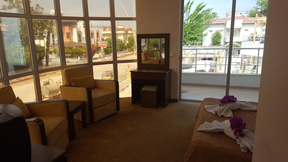 Tokay Hotel 36/50