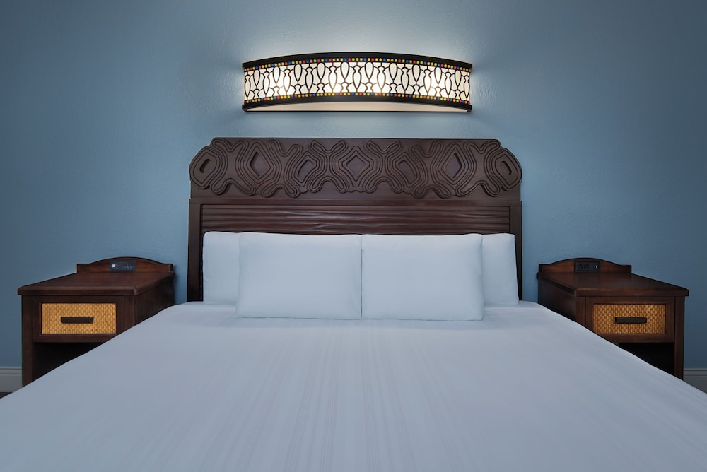Disneys Caribbean Beach Resort 17/50