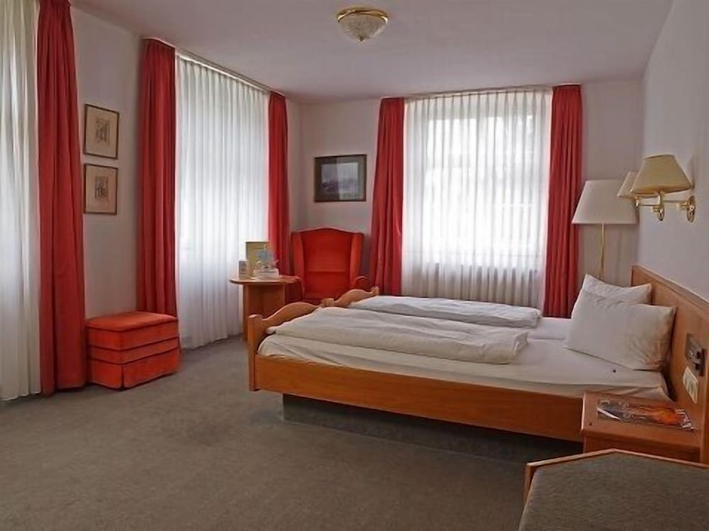 Sternen Hotel and Restaurant 10/50