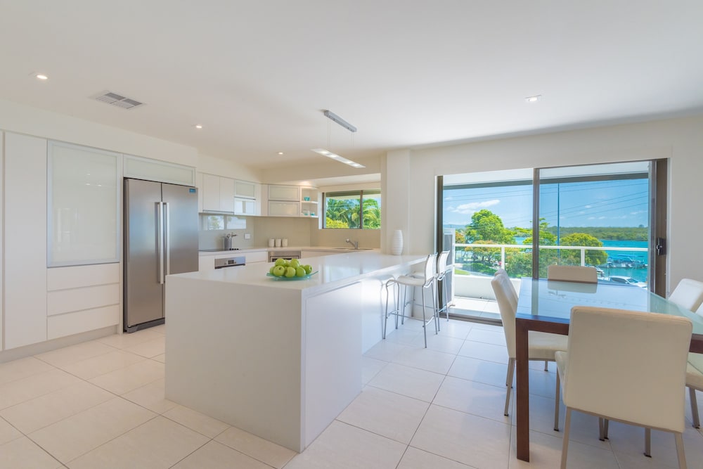 MUNNA BEACH APARTMENTS 48/66