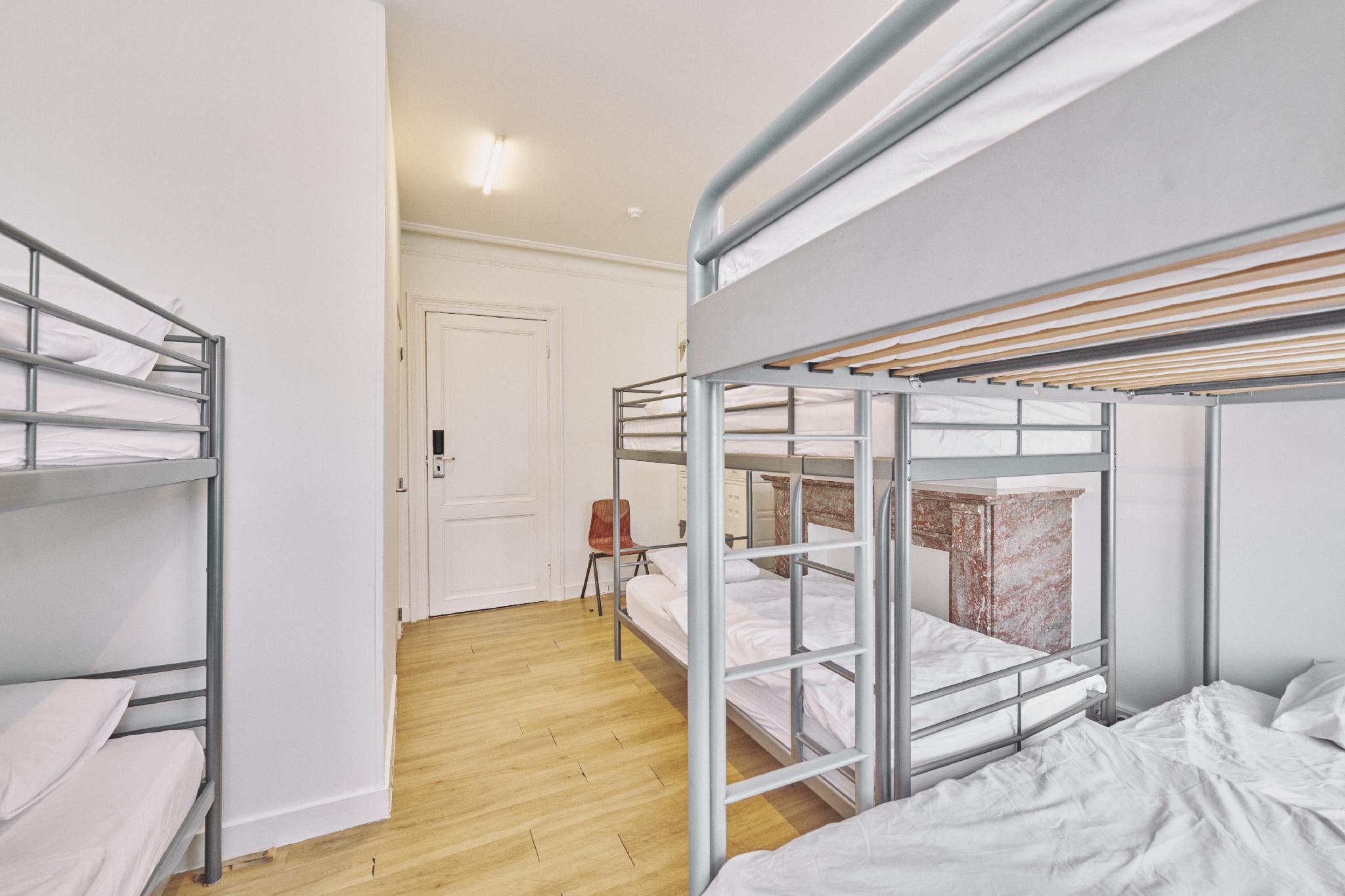 Female Dorm, Female Only, 6 Beds