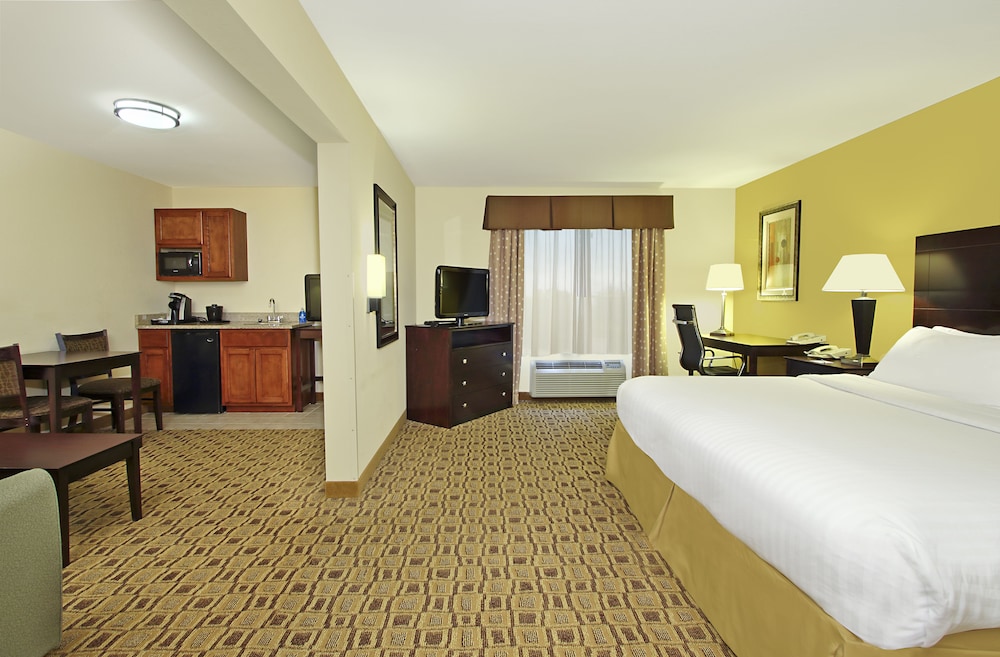 Suite, King Bed, Sofa