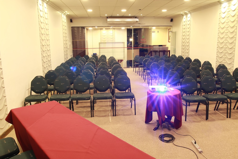 Yotau All Suites Hotel 42/50