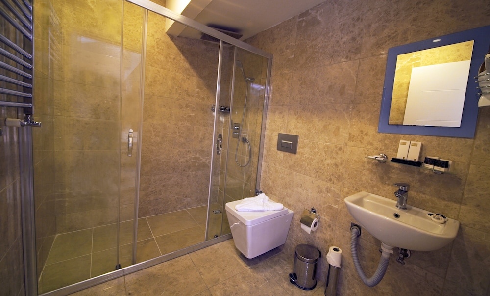 Zeugma Hotel 56/60