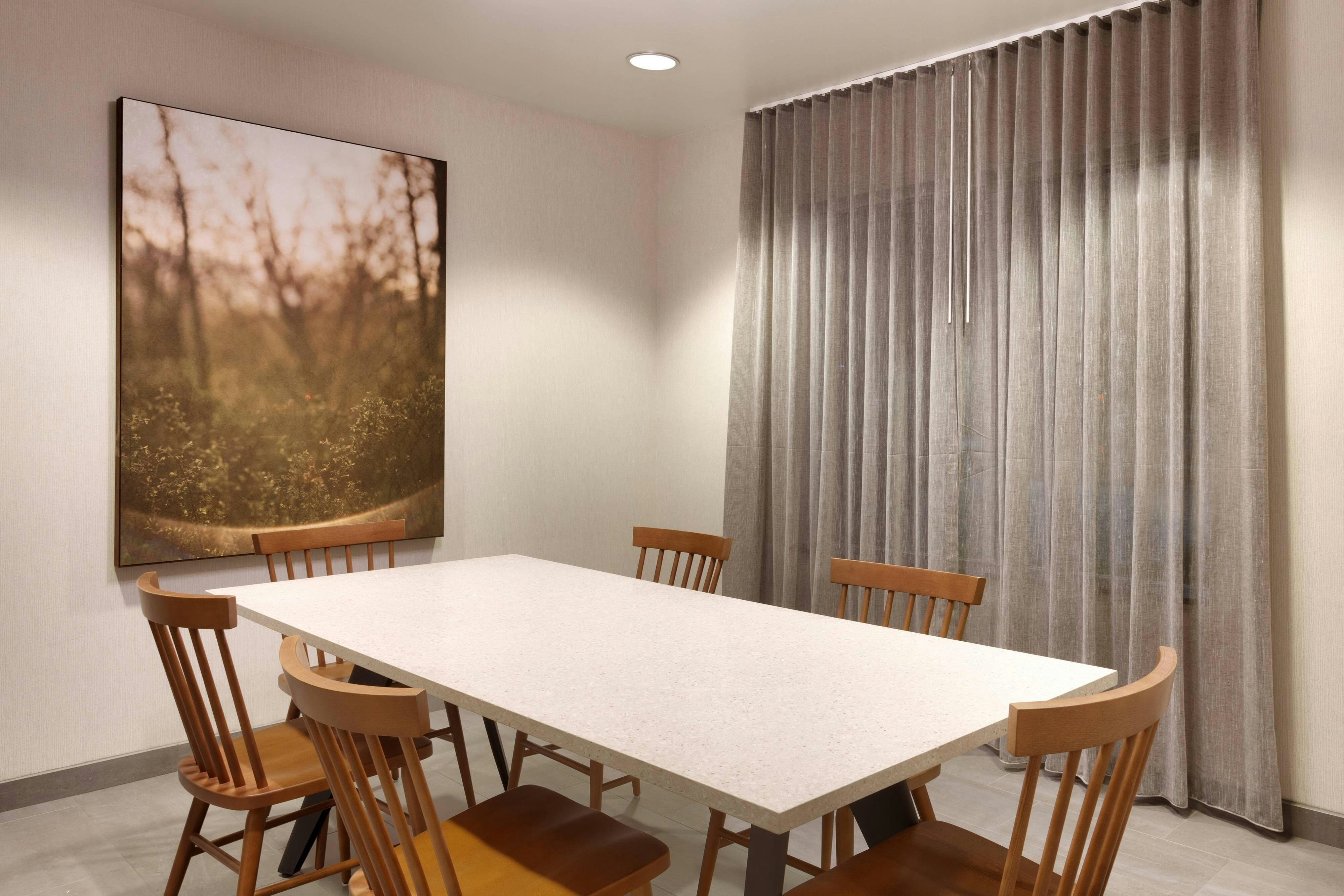 Fairfield Inn And Suites By Marriott Roswell 12/17