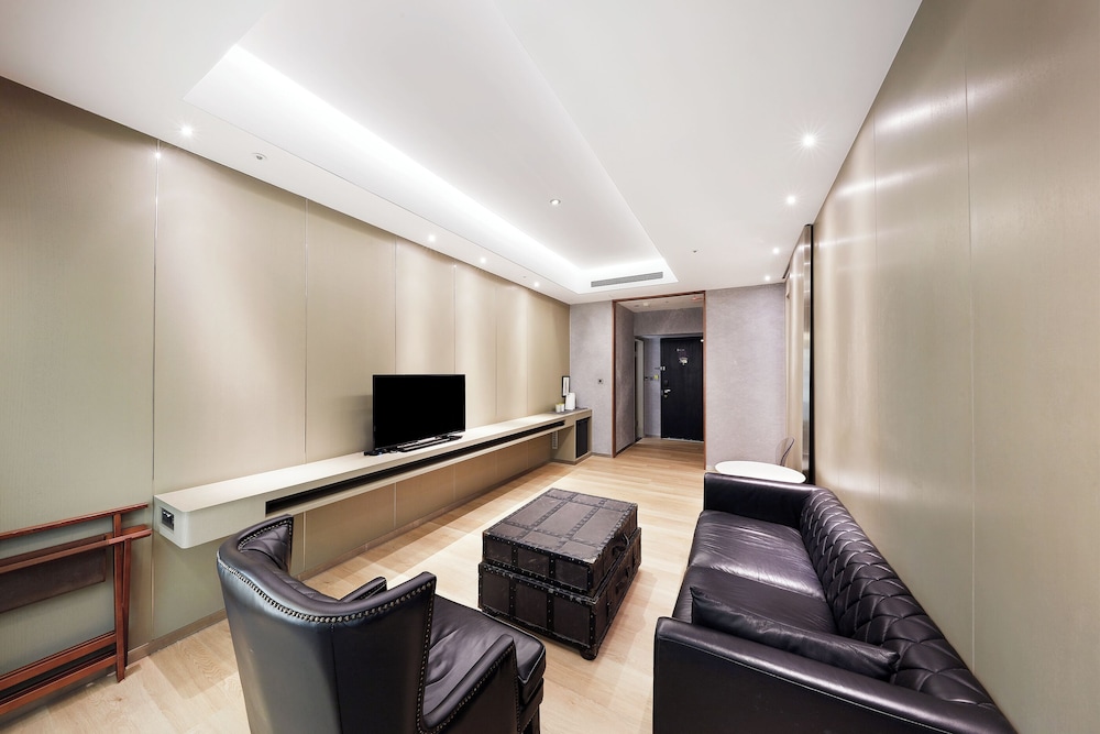CHECK inn Taipei Nanjing 63/73