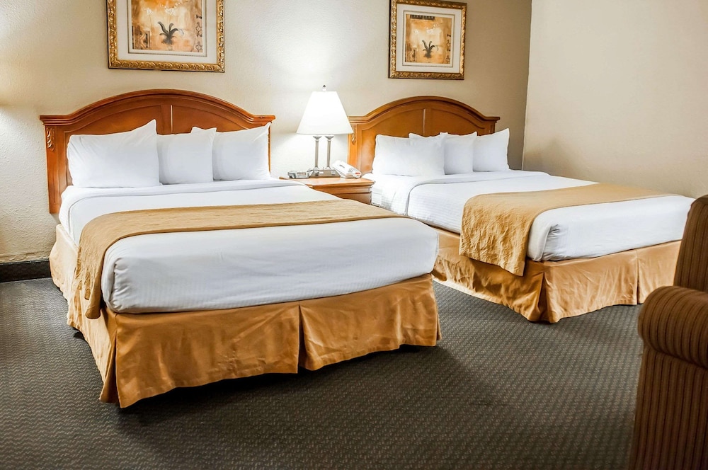 Hotel Inn Santa Fe 13/36