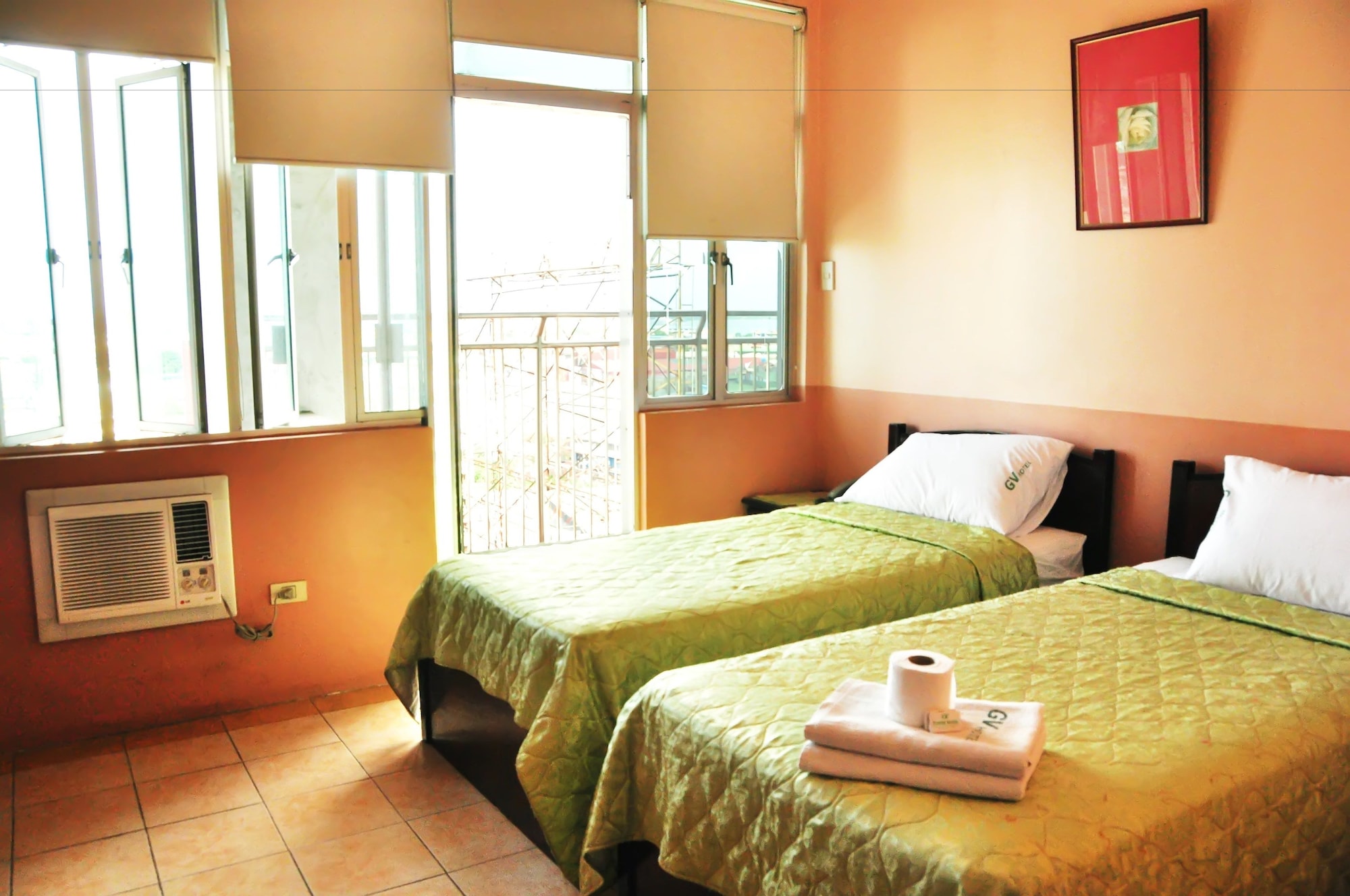 DELUXE, TWIN BEDS, TERRACE