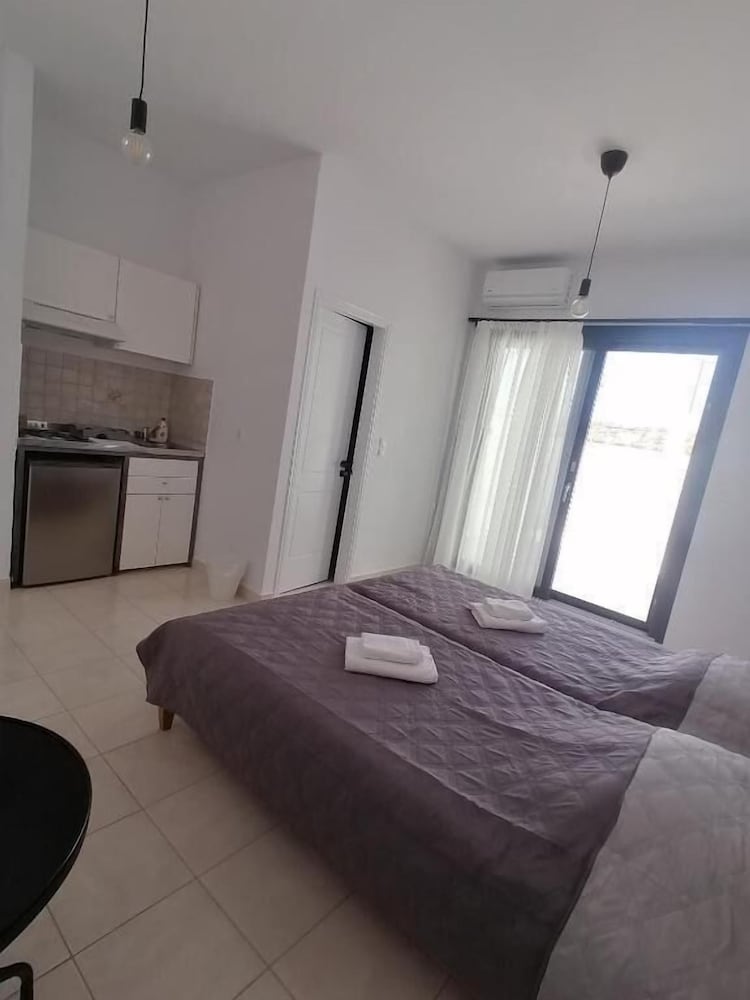 ECONOMY, DOUBLE OR TWIN BED, GARDEN VIEW