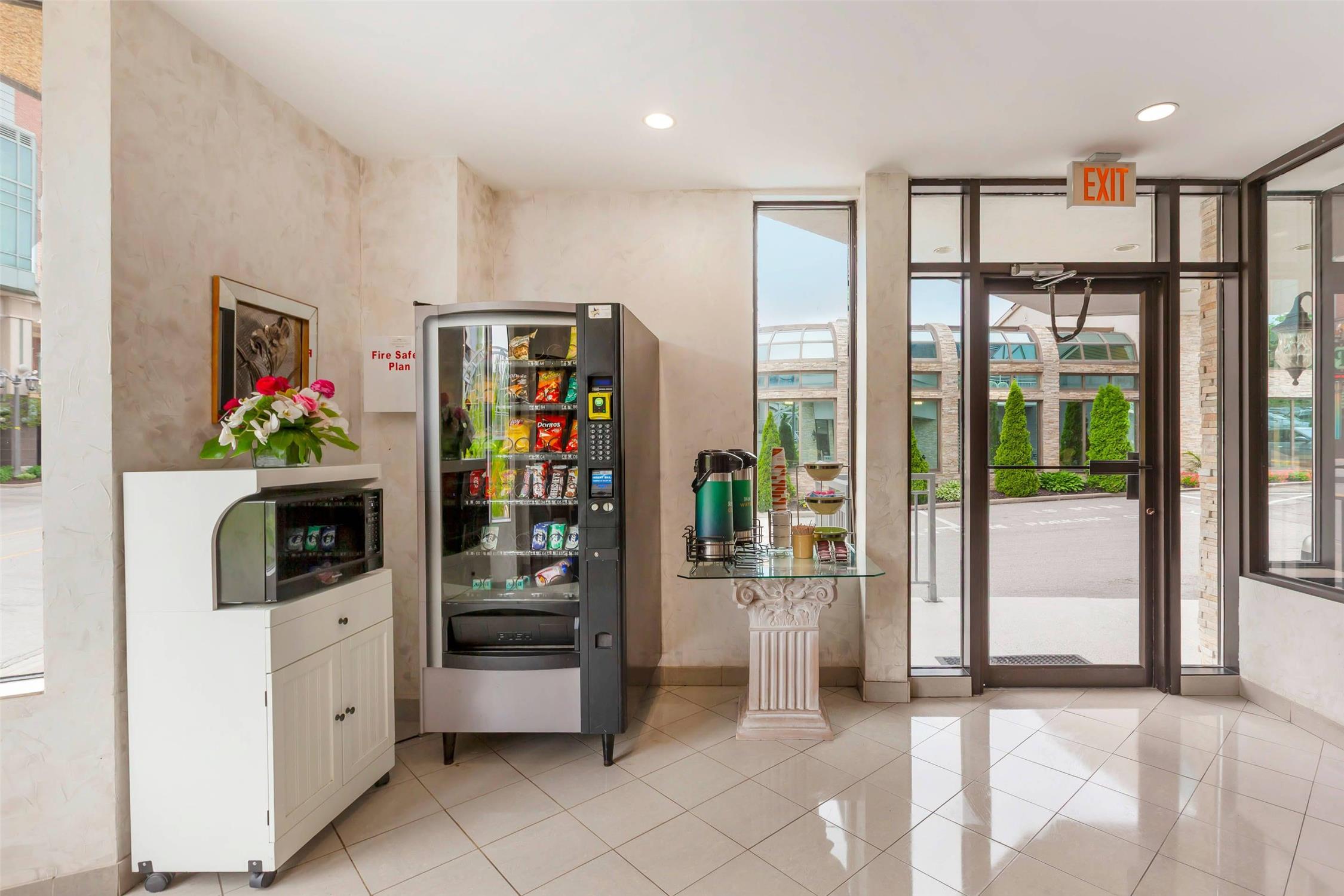 Quality Hotel Fallsview Cascade 9/16