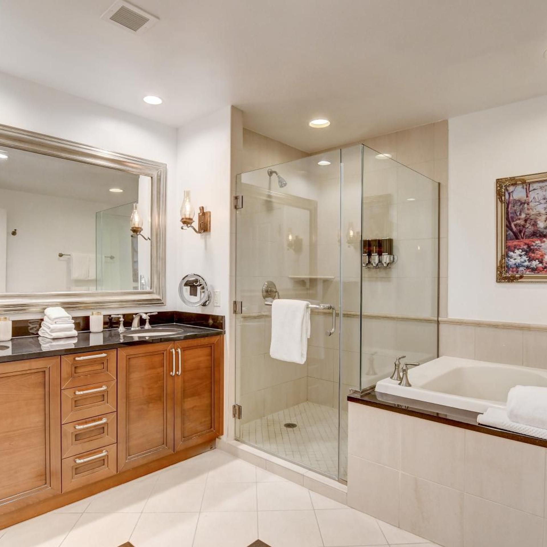SPHERE VIEW - Signature MGM Resort Lucky Gem Penthouse & Luxury Suites 27817 43/44