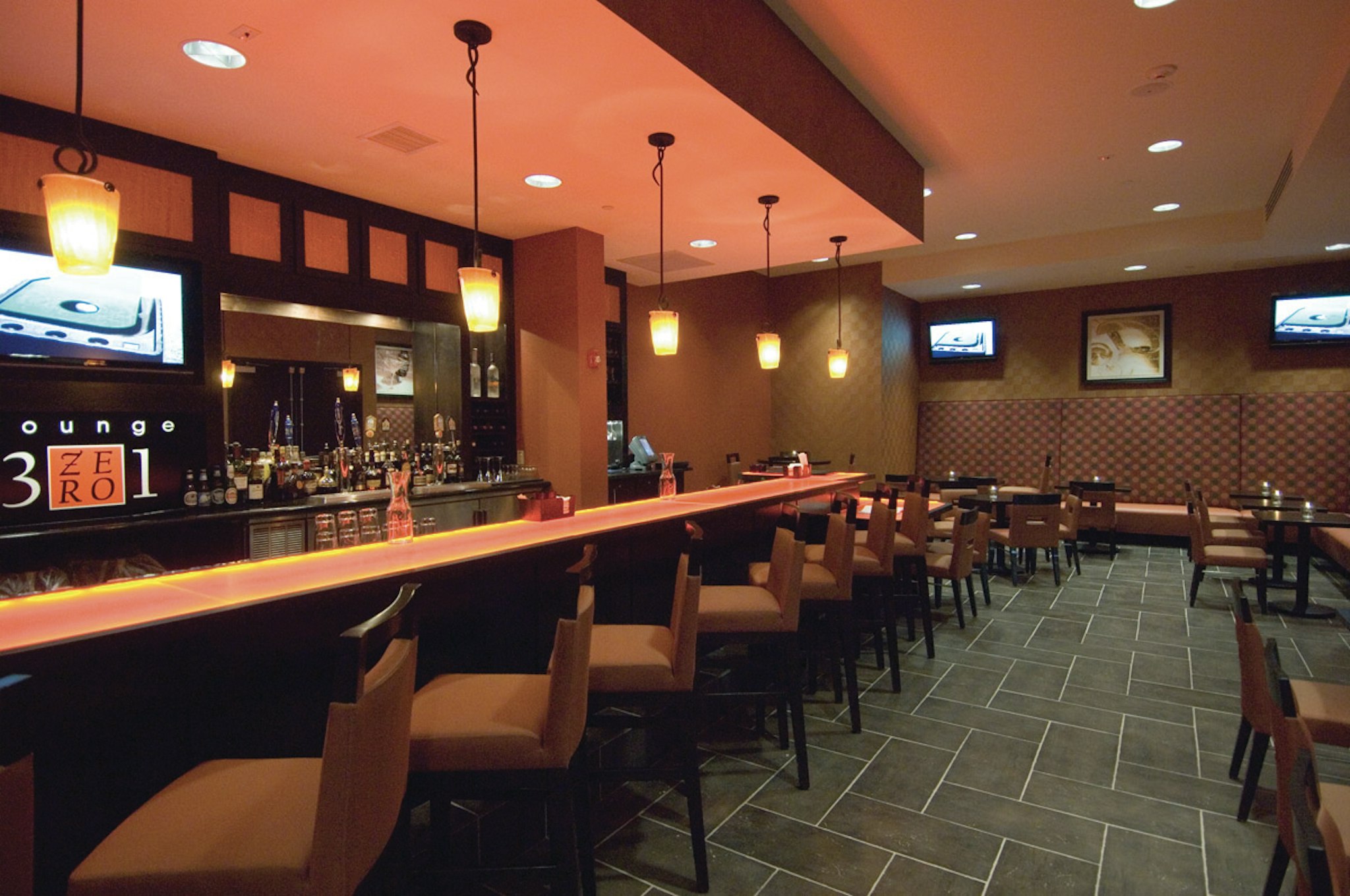 Doubletree Suites By Hilton Bentonville 37/61