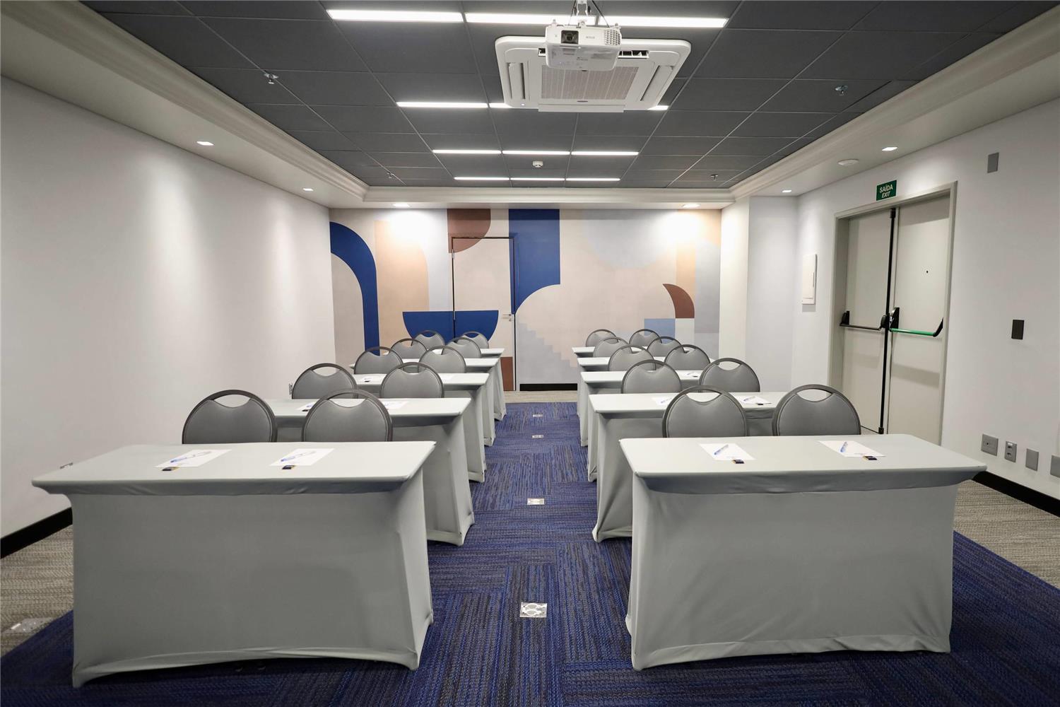Clarion Hotel Faria Lima 23/25