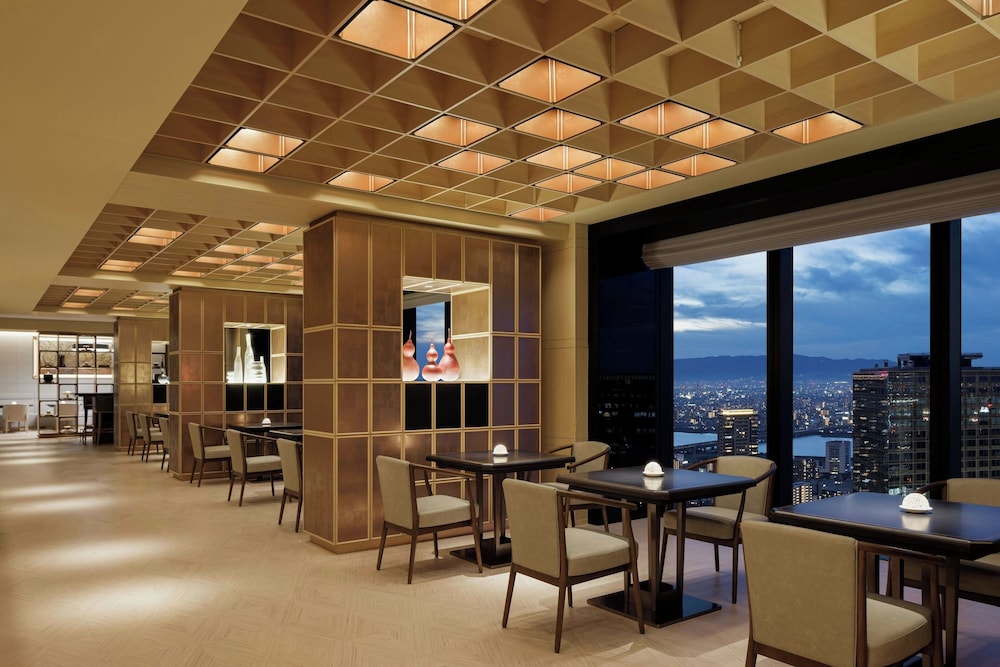 THE OSAKA STATION HOTEL, Autograph Collection 37/46