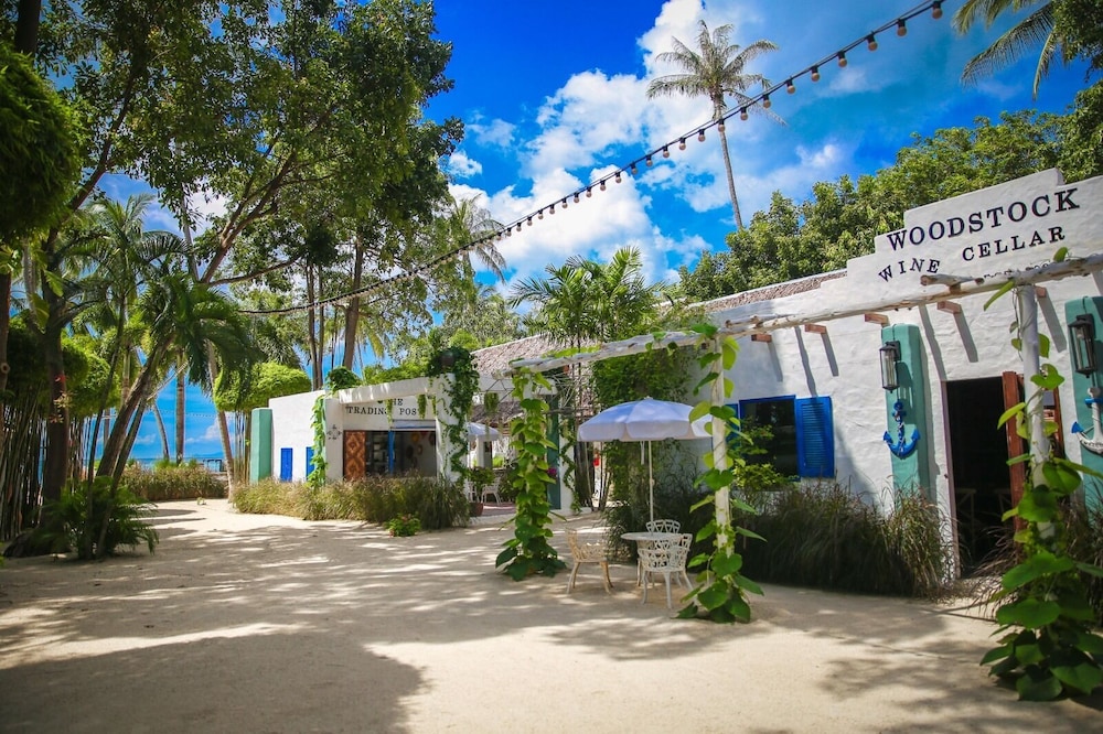 Lime N Soda Beachfront Resort in KOH PHA NGAN