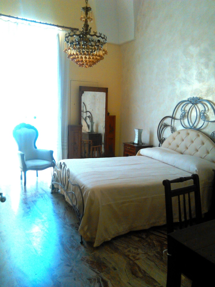 Angeli Dell Osanna B And B 10/40