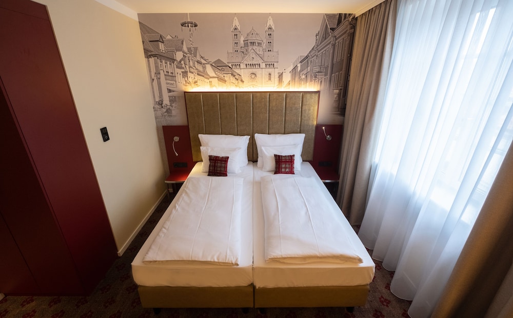 Hotel Postgalerie Speyer 8/45