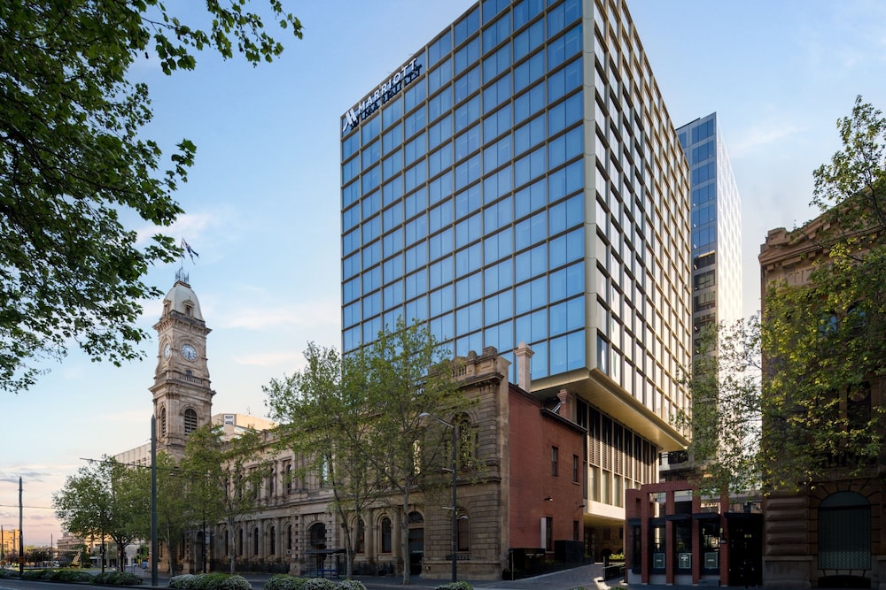 Adelaide Marriott Hotel 2/47