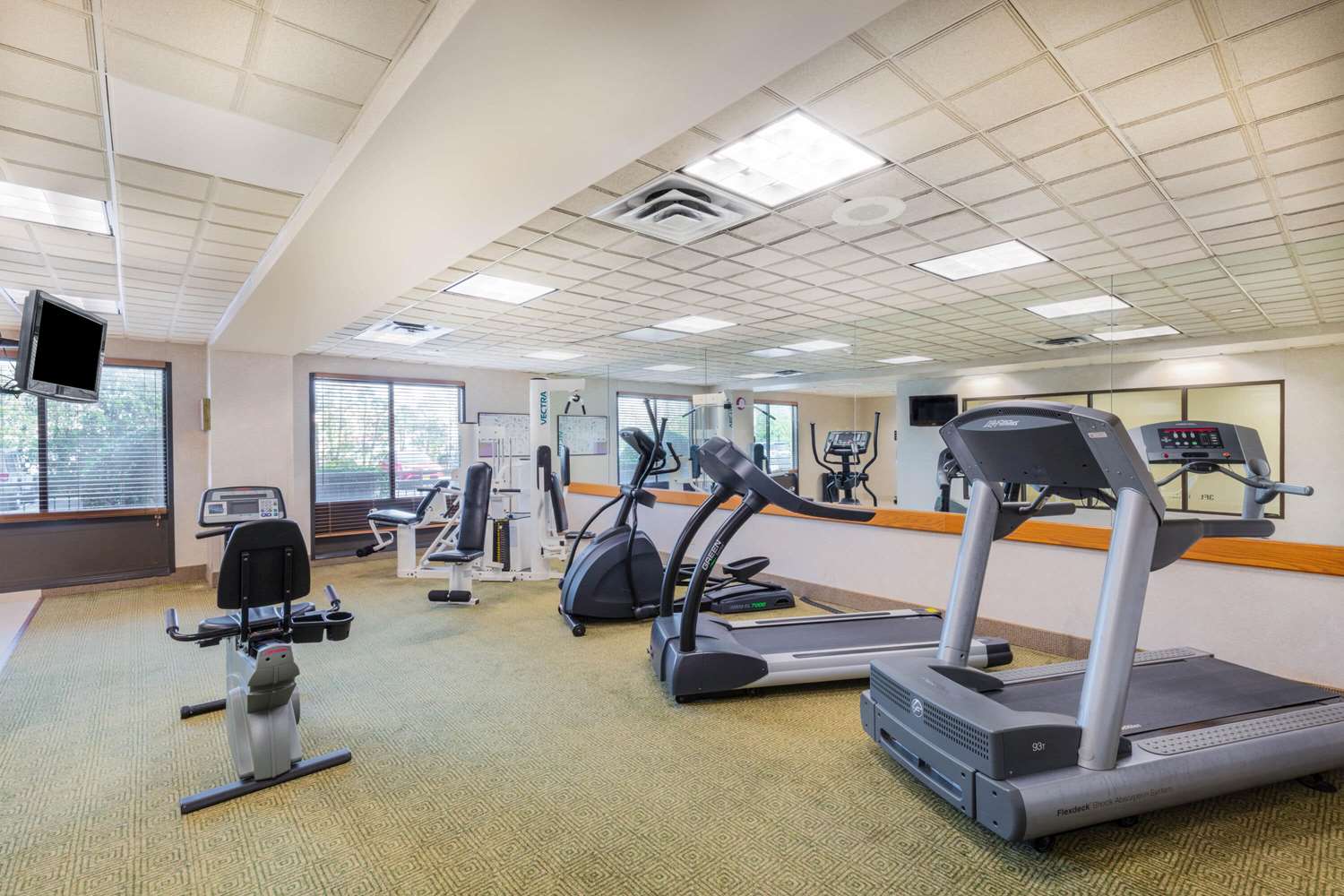La Quinta Inn & Suites by Wyndham Garden City 24/42