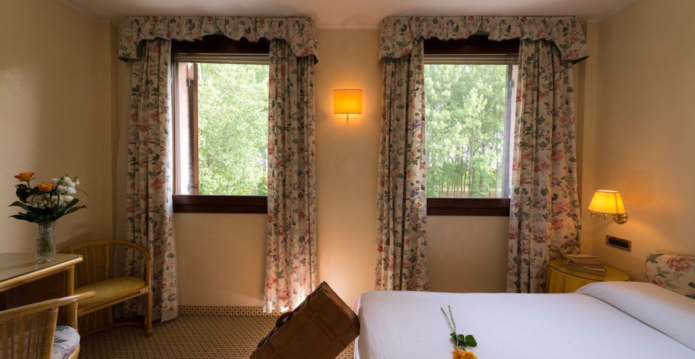 Relais Leon D'oro 8/50