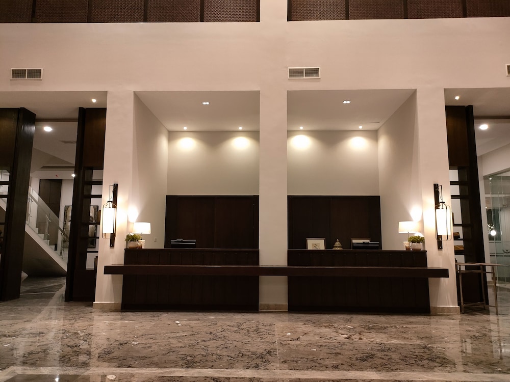 Hotel Suni Abepura 4/23