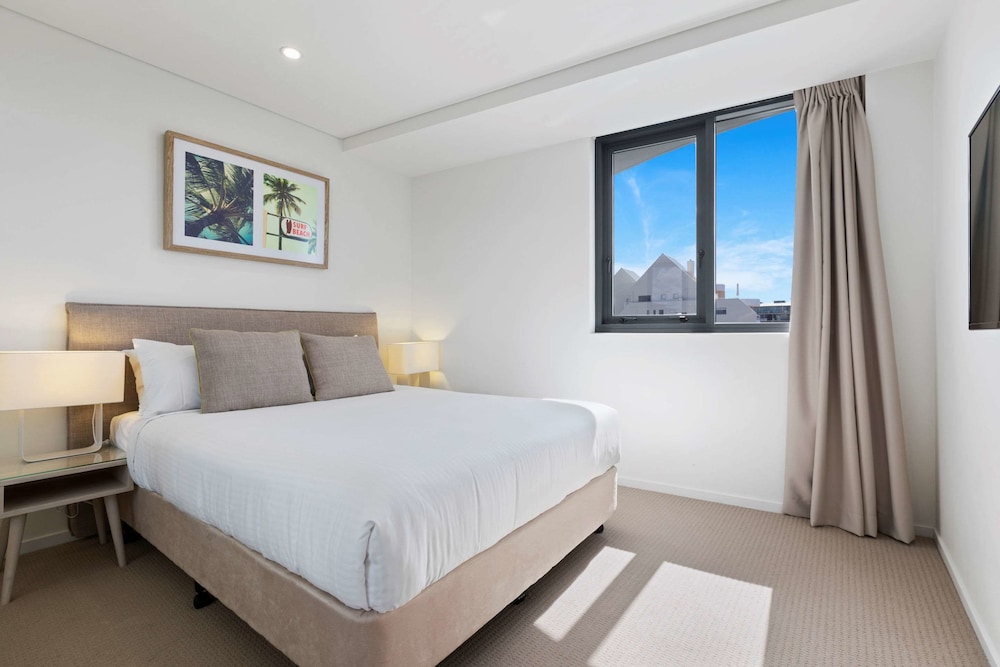Breeze Mooloolaba Ascend Hotel Collection 10/31