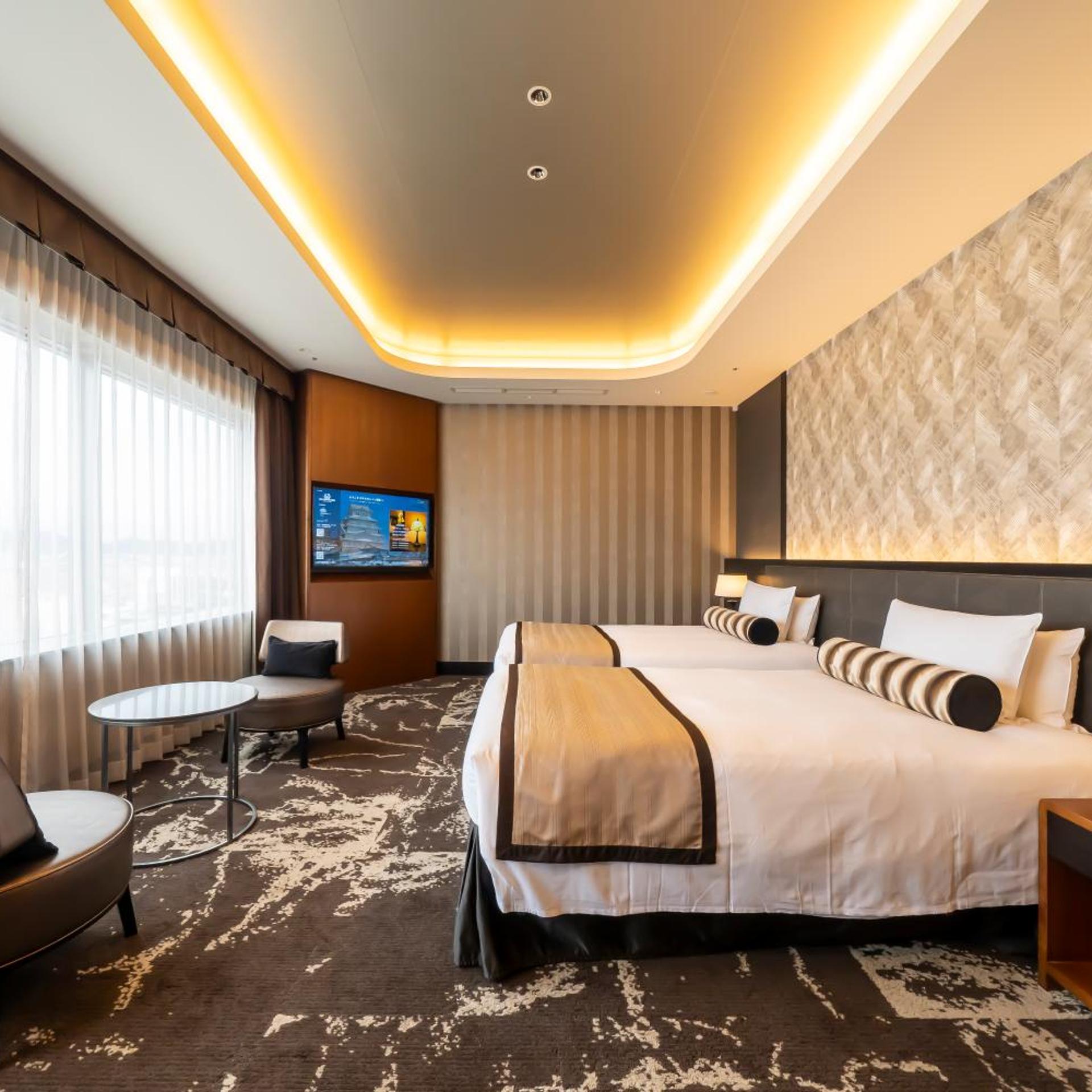 Deluxe, Twin Beds, Castle View