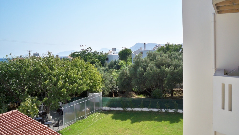 Aphrodite Samos Superior Studios & Apartments 29/39