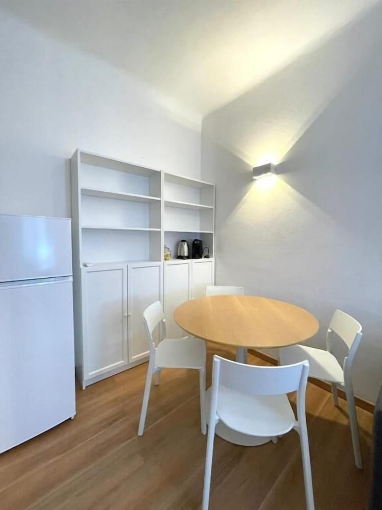 Easy Milano Rooms And Apartments Navigli 24/46