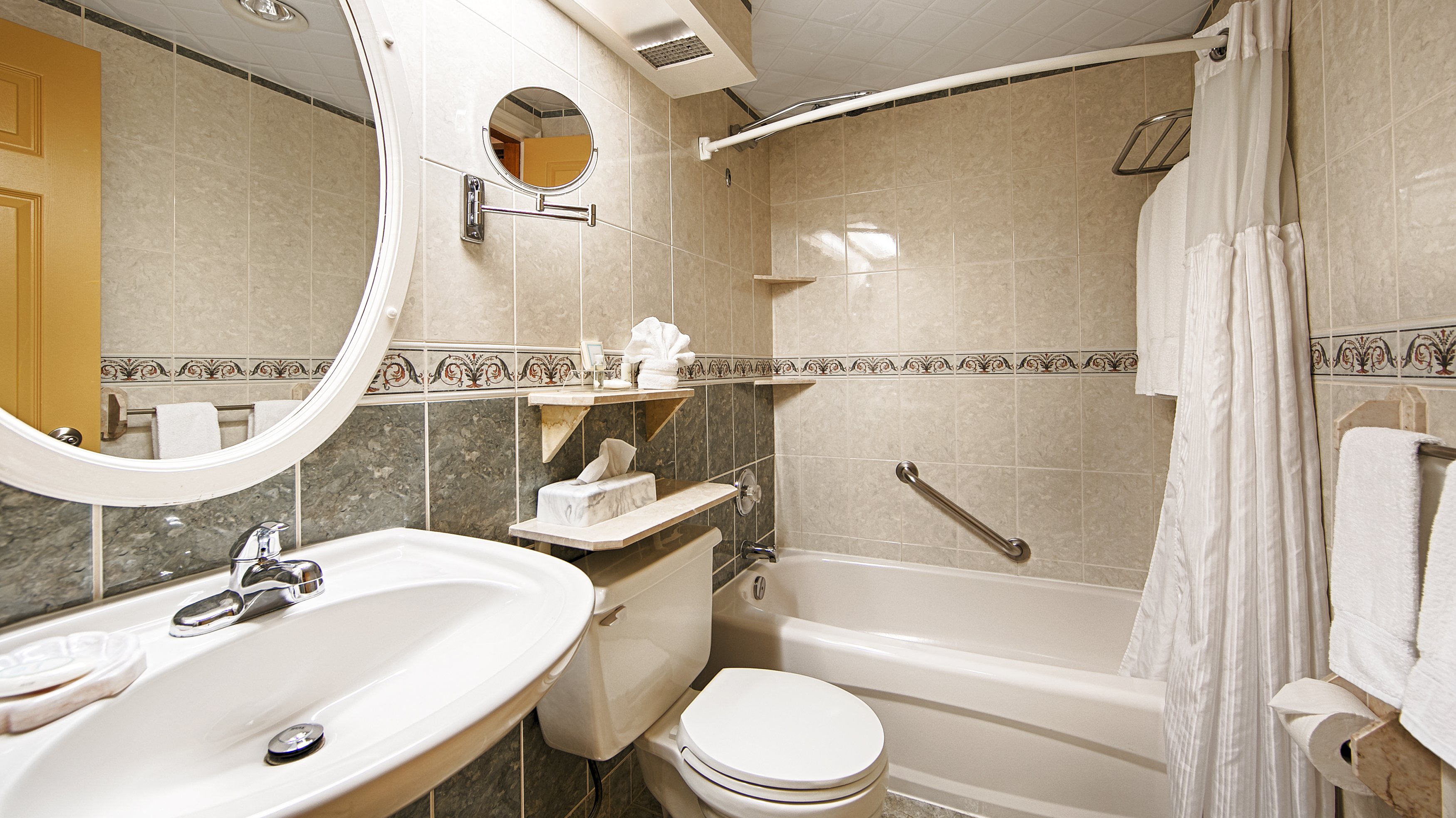 Best Western Plus Fireside Inn 78/79