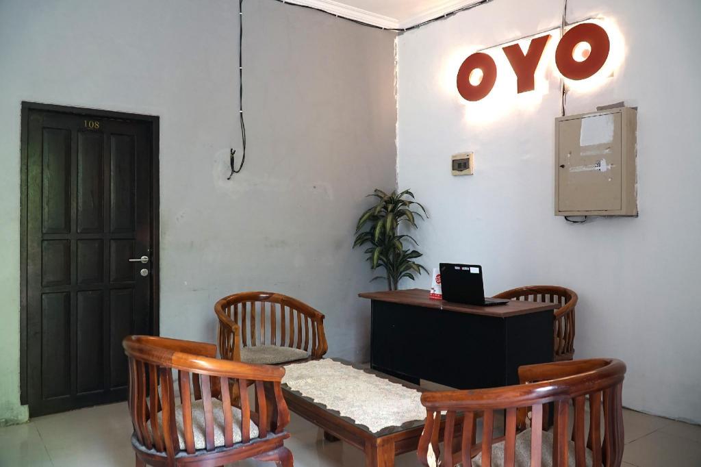 OYO 1034 Pondok Mulia Guest House 29/33