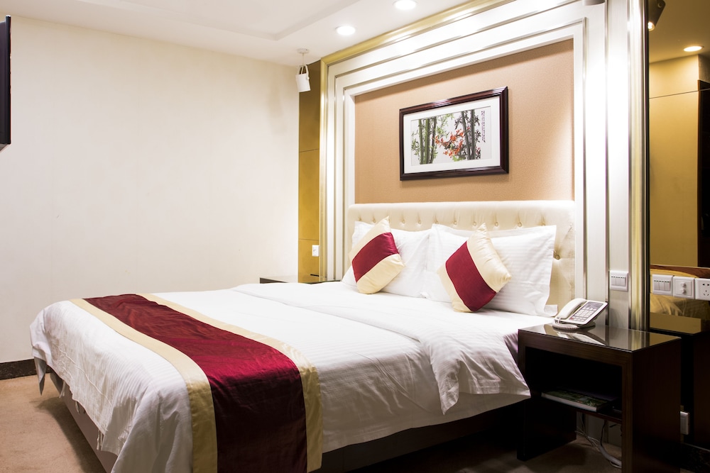 LN New World Hotel 5/46