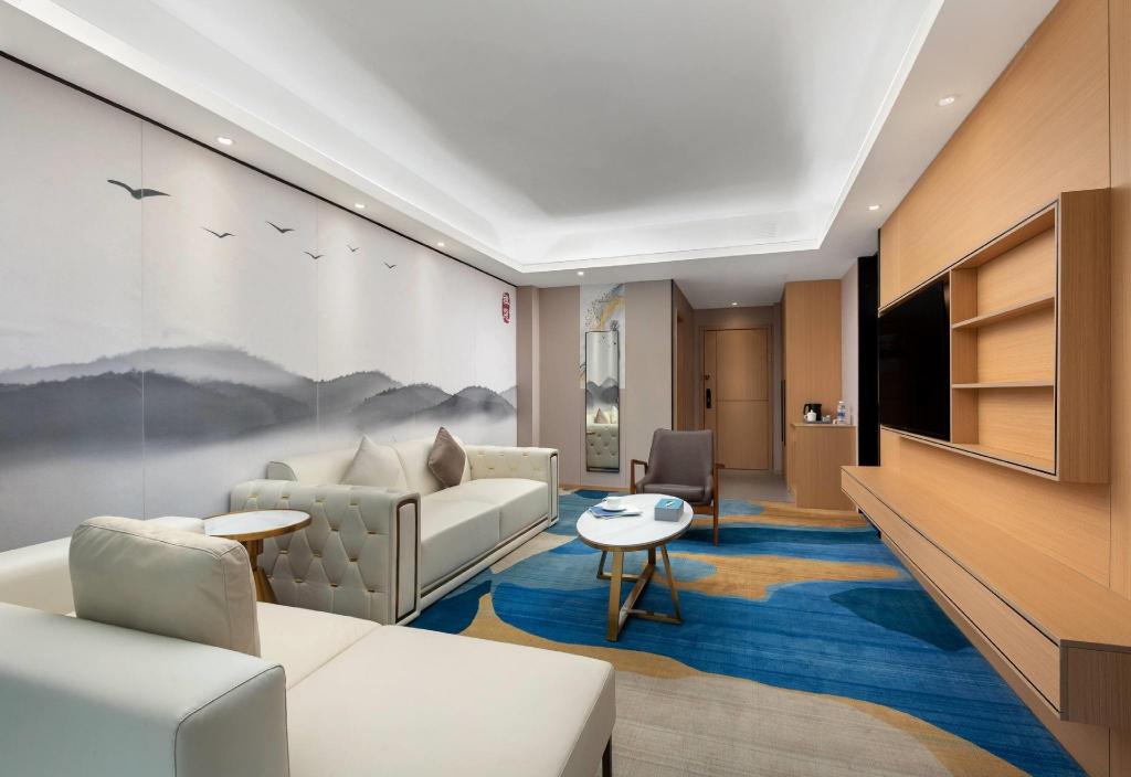 Ramada Encore by Wyndham Enshi Huaxi Valley 25/29