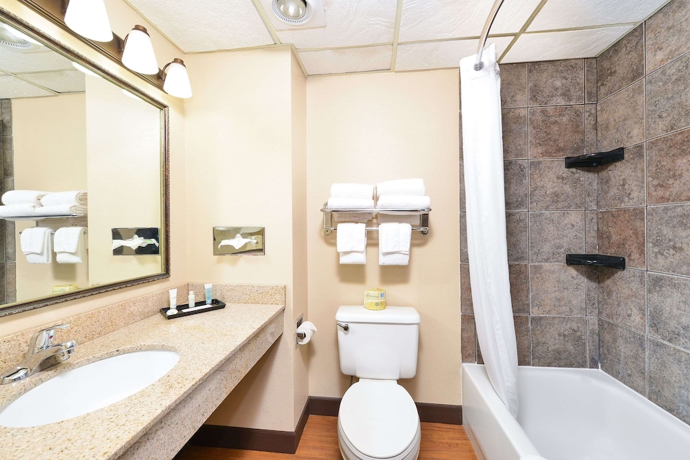 Revel Hotel Minot, SureStay Collection by Best Western 65/66
