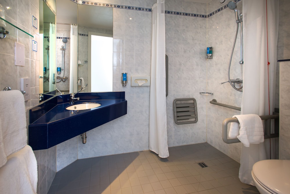 Holiday Inn Express Exeter 11/46