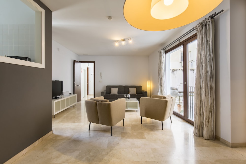 Comet Suites Elvira 39/62