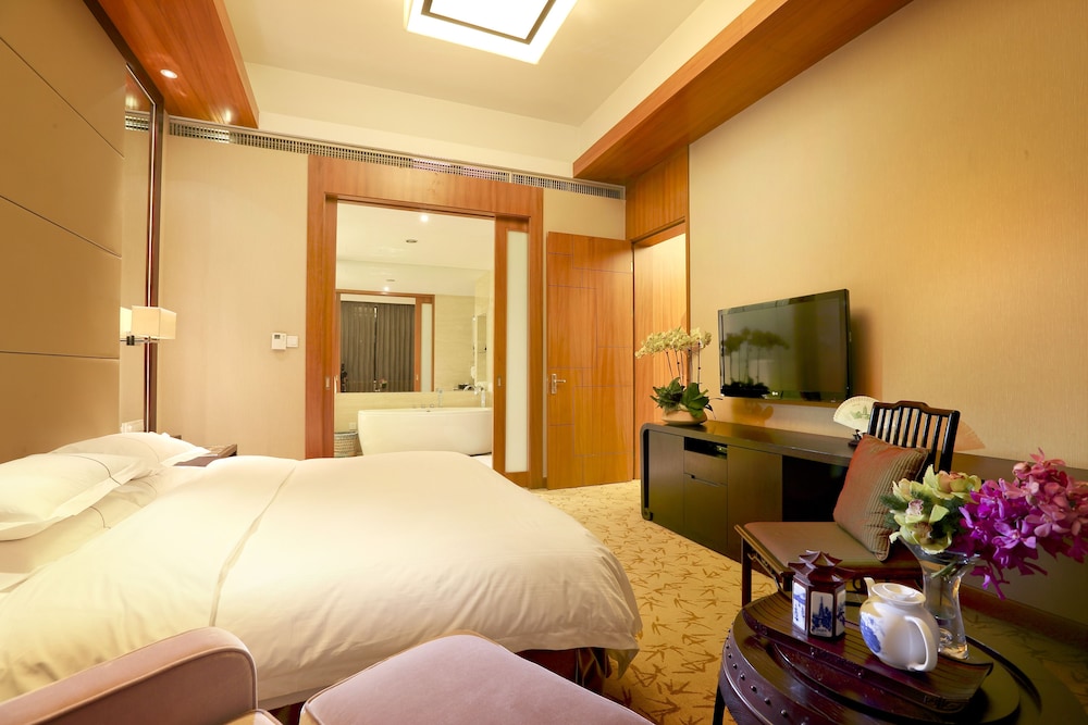 West Lake State Guest House 11/50