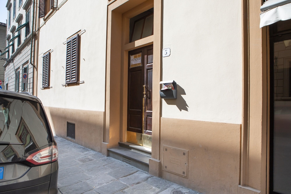 Indipendenza House 10/14