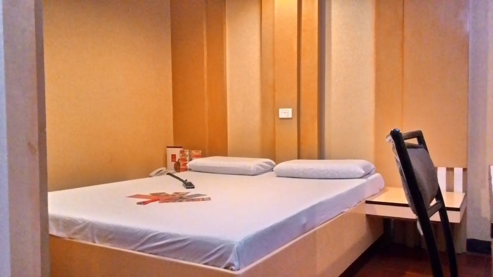 Hotel Sogo - Quezon Ave. 13/24