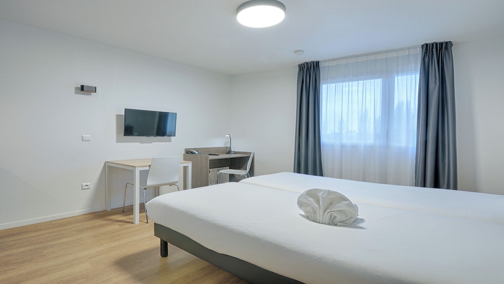 Apparthotel Vacanceole Paris Quai de Marne 21/59