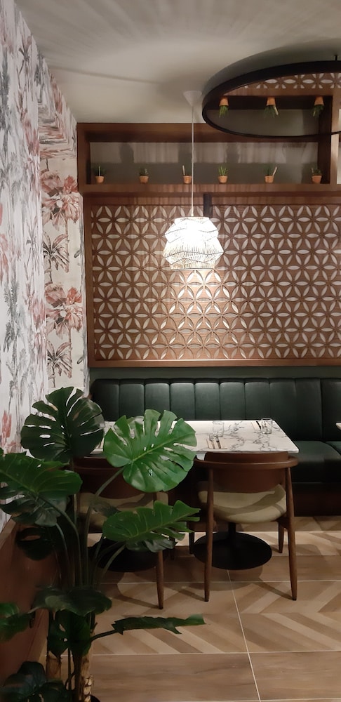 LX SoHo Boutique Hotel 55/70