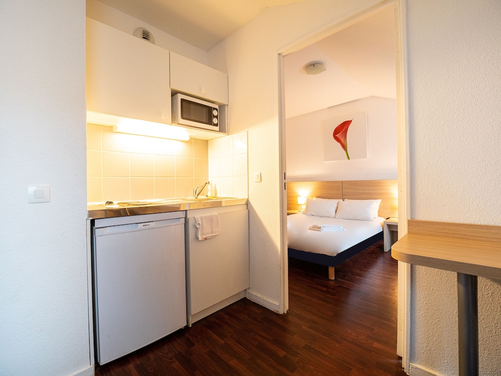 RESIDHOTEL SAINT ETIENNE CENTRE 22/50