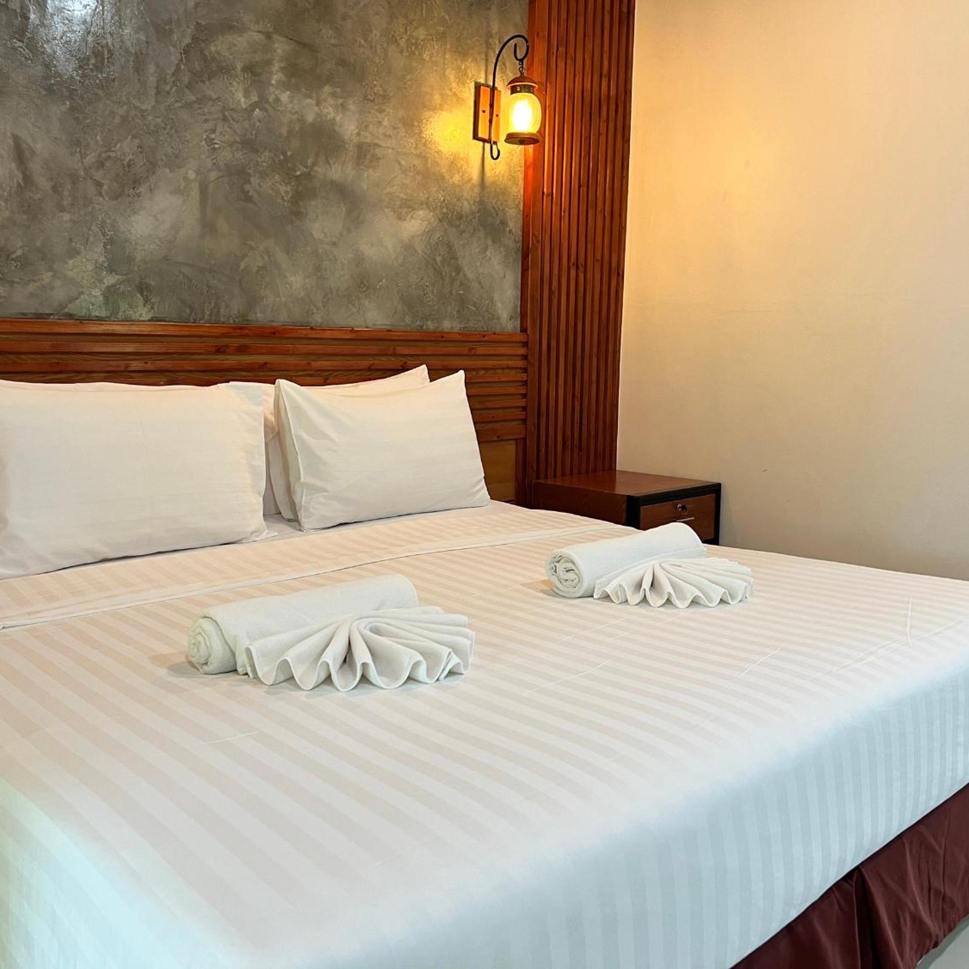 The Canal Garden Resort 6/60