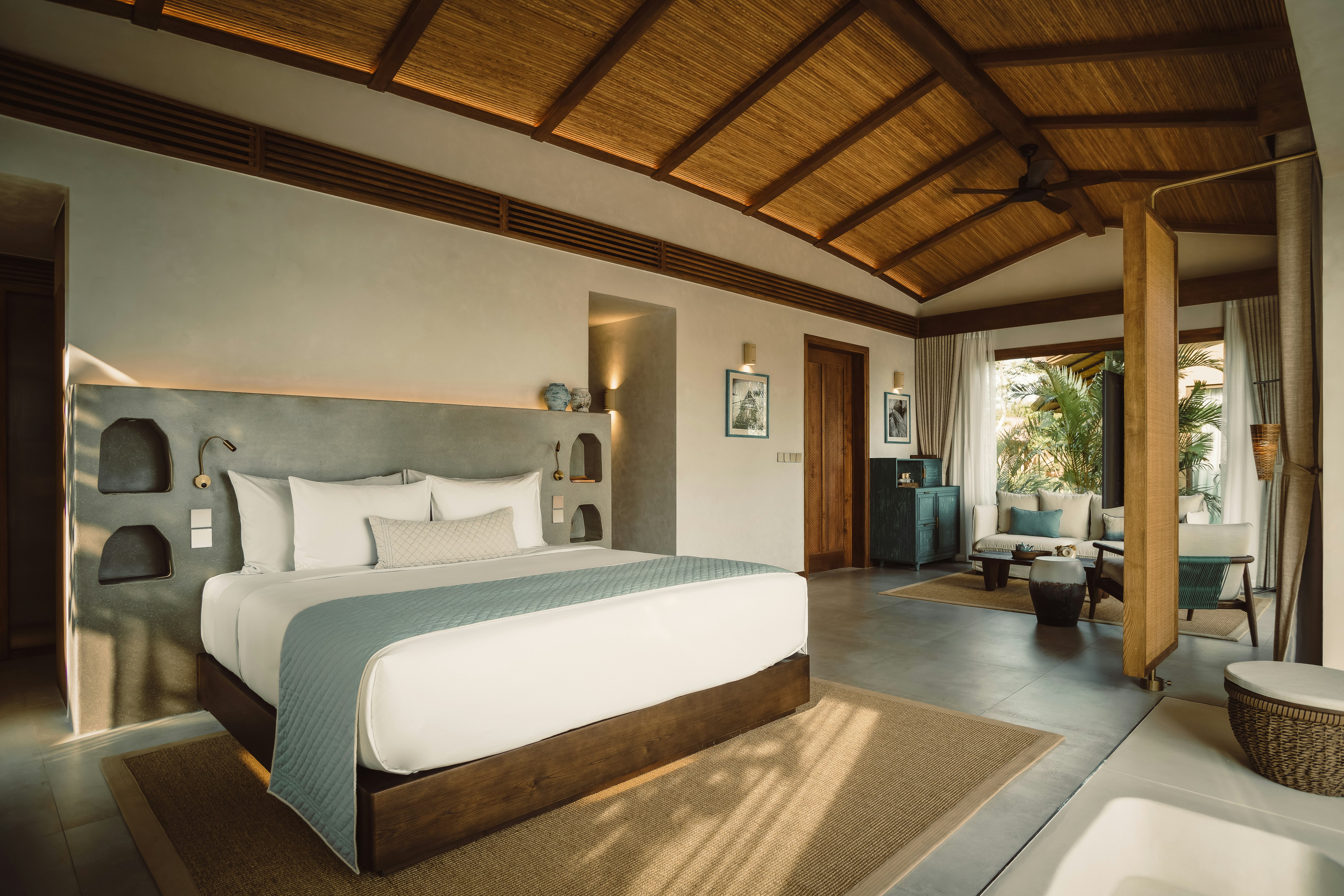 Pool, River, Villa, King Bed