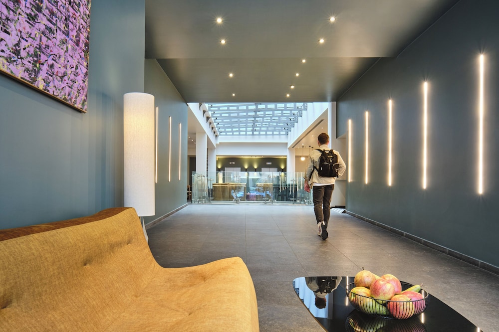 Hotel Aqua by HappyCulture 8/50