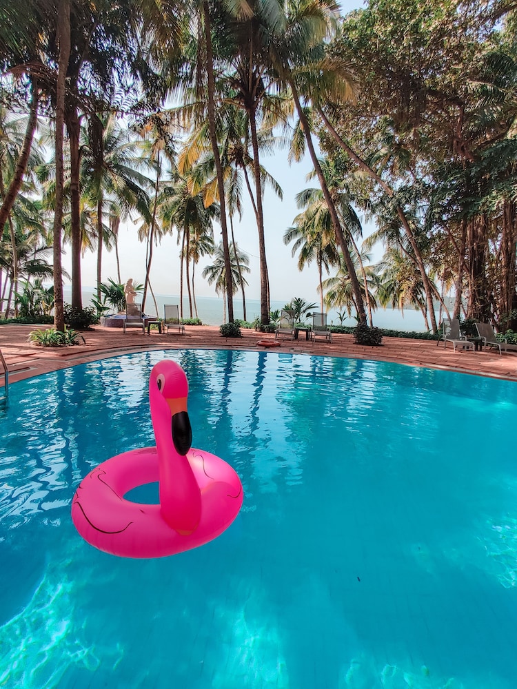 Bambolim Beach Resort 30/61