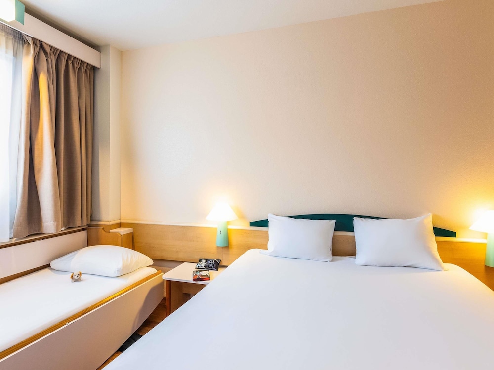 Ibis Bilbao Barakaldo 10/43