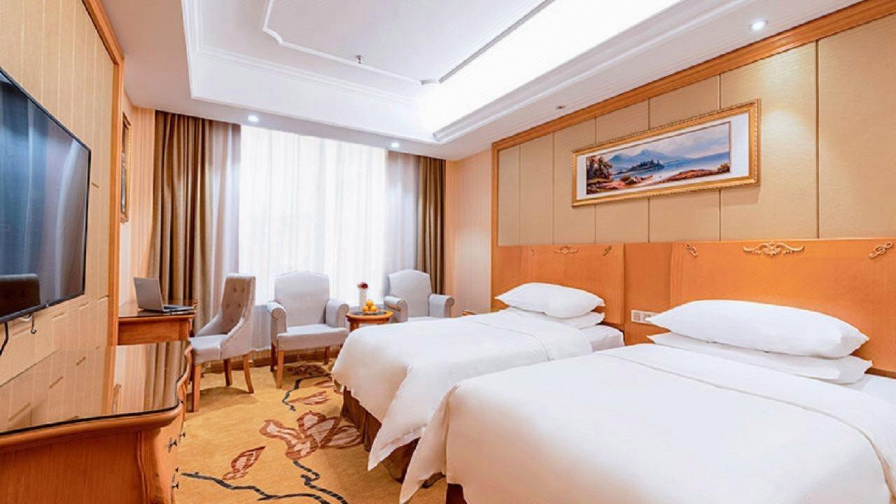 Vienna Hotel (Shanghai Gucun Park) 26/41